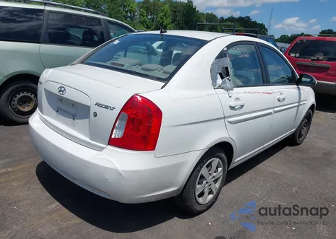 2009 Hyundai Accent Gls z USA, uszkodzony, nr VIN KMHCN46C39U369878